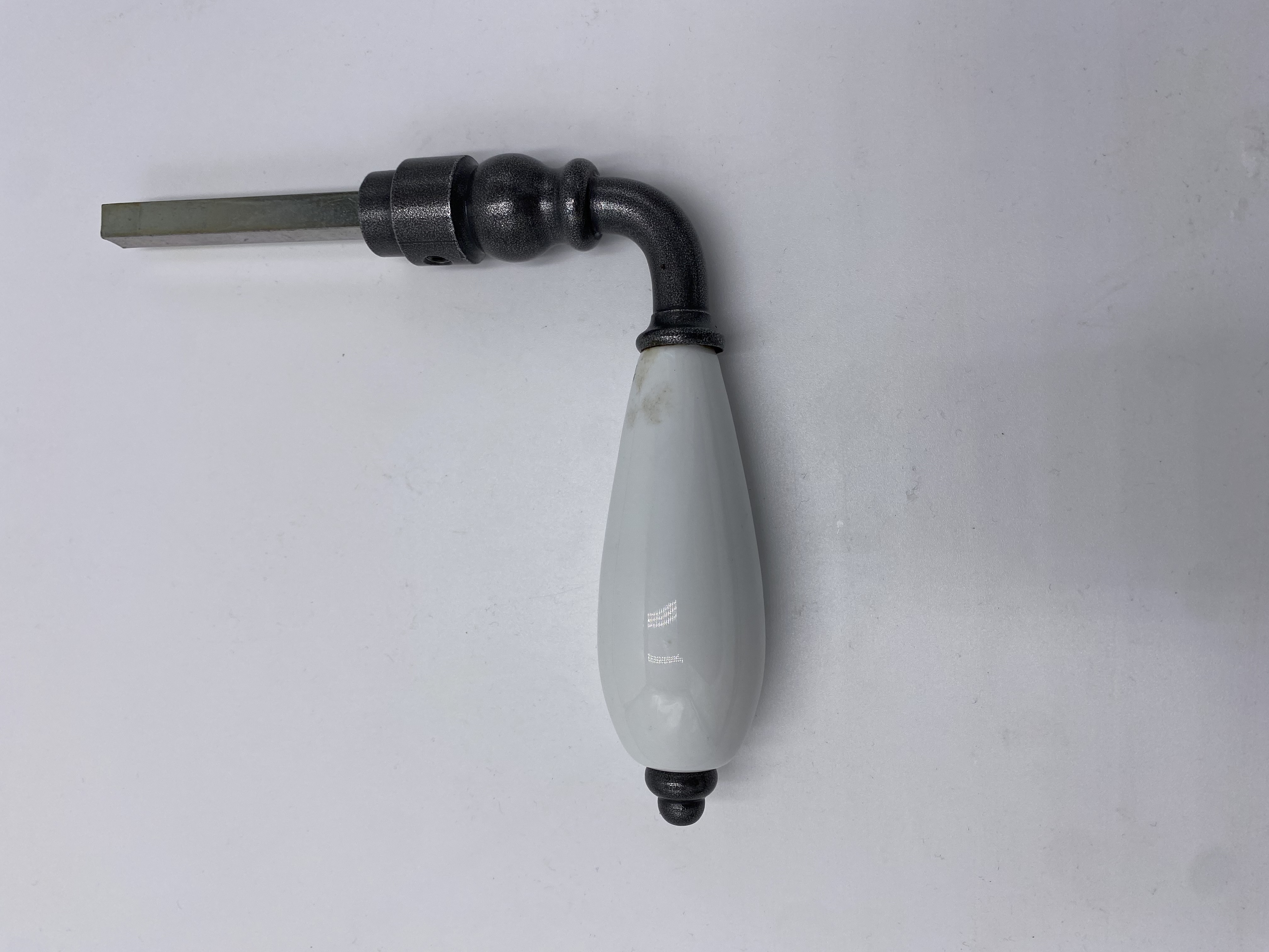 Drückerstiftteil Porzellan weiß/Eisen lackiert